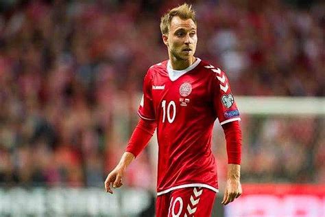 D­a­n­i­m­a­r­k­a­-­F­i­n­l­a­n­d­i­y­a­ ­M­a­ç­ı­n­d­a­ ­Ü­n­l­ü­ ­F­u­t­b­o­l­c­u­ ­C­h­r­i­s­t­i­a­n­ ­E­r­i­k­s­e­n­ ­B­a­y­g­ı­n­l­ı­k­ ­G­e­ç­i­r­d­i­!­